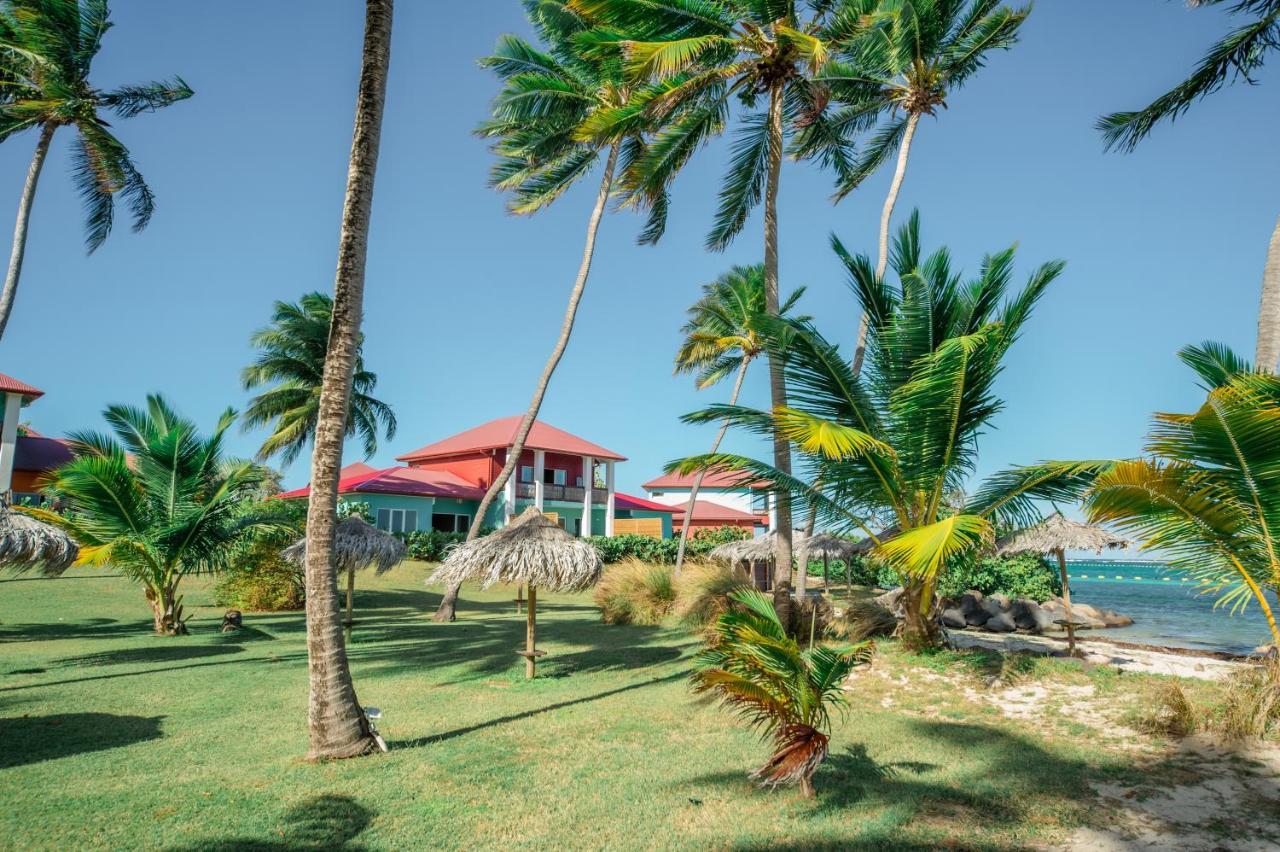 Suites Anagani Le François Buitenkant foto