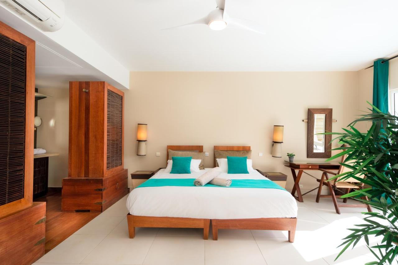 Suites Anagani Le François Buitenkant foto