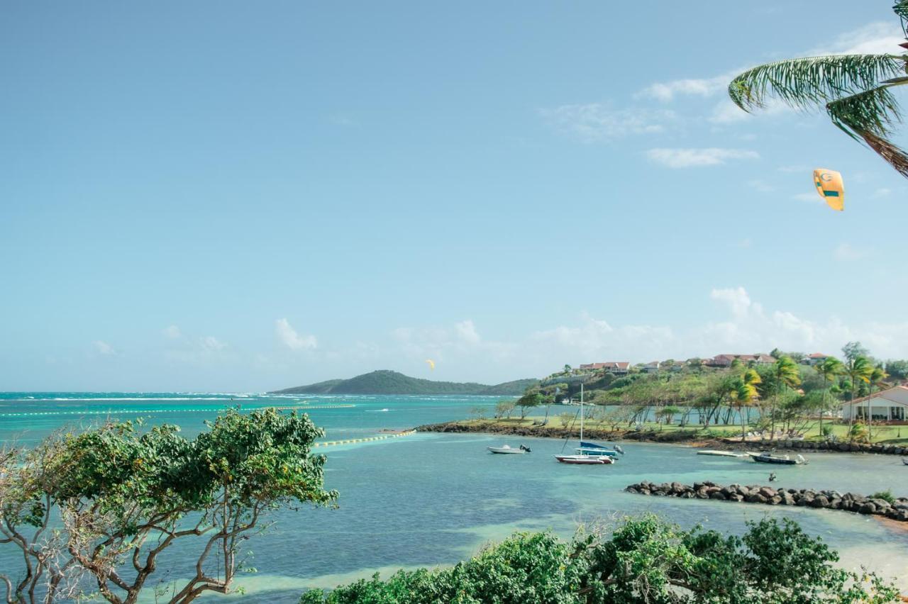 Suites Anagani Le François Buitenkant foto