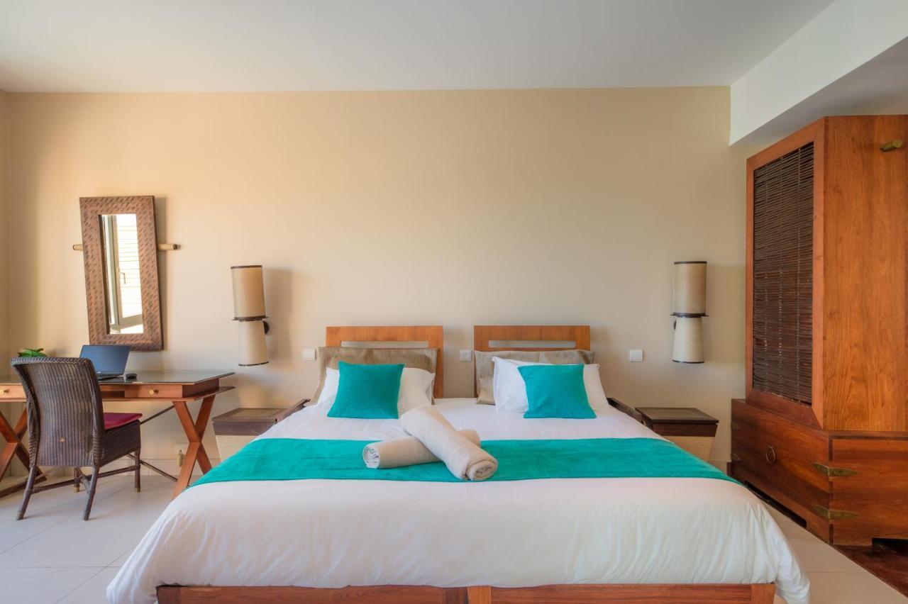 Suites Anagani Le François Buitenkant foto