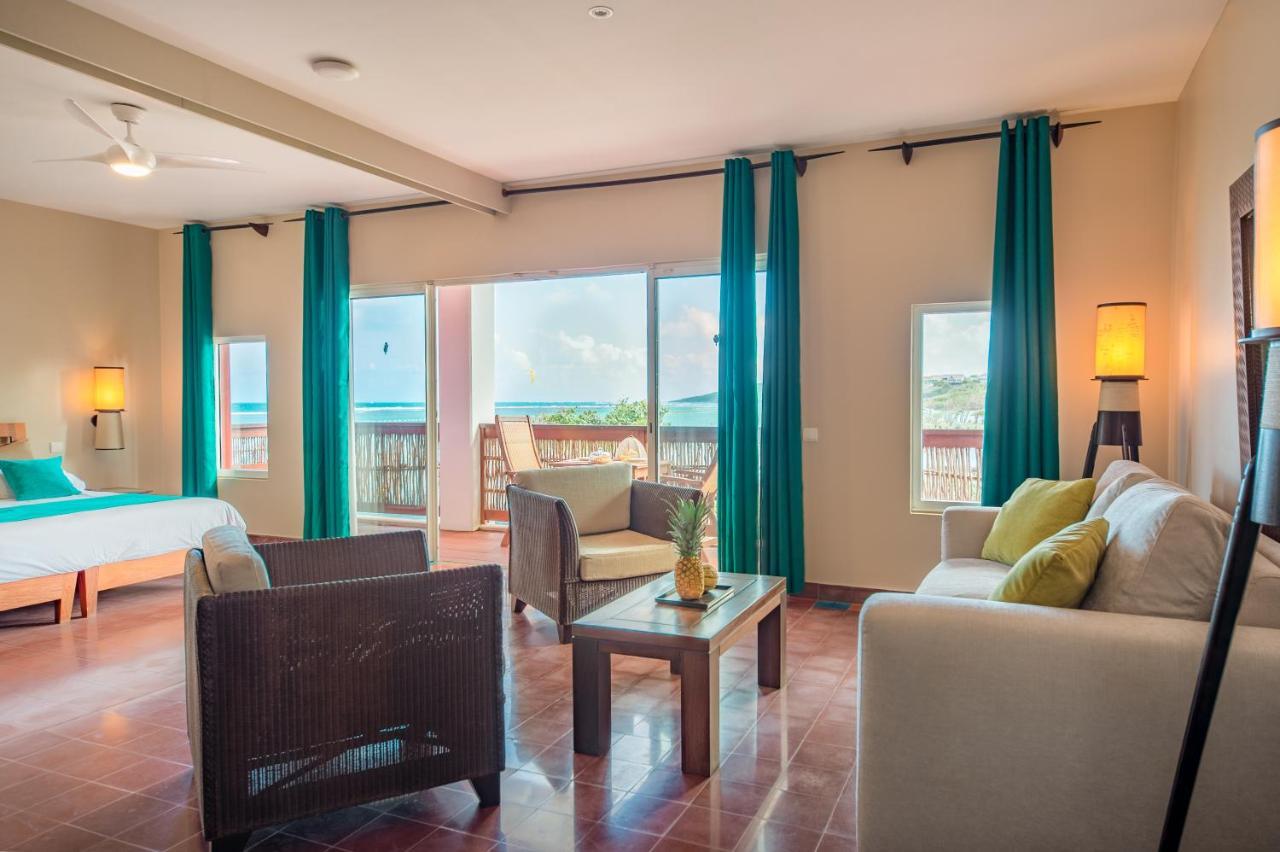 Suites Anagani Le François Buitenkant foto