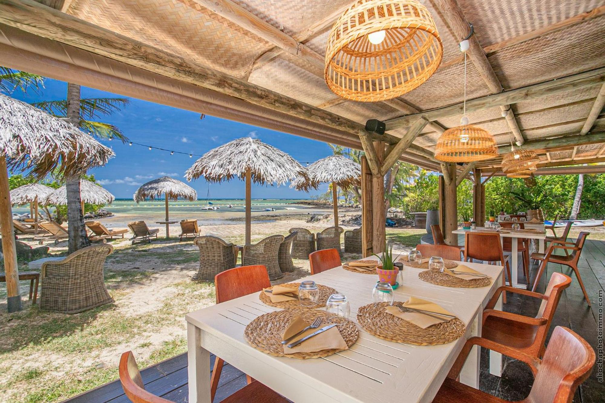 Suites Anagani Le François Buitenkant foto